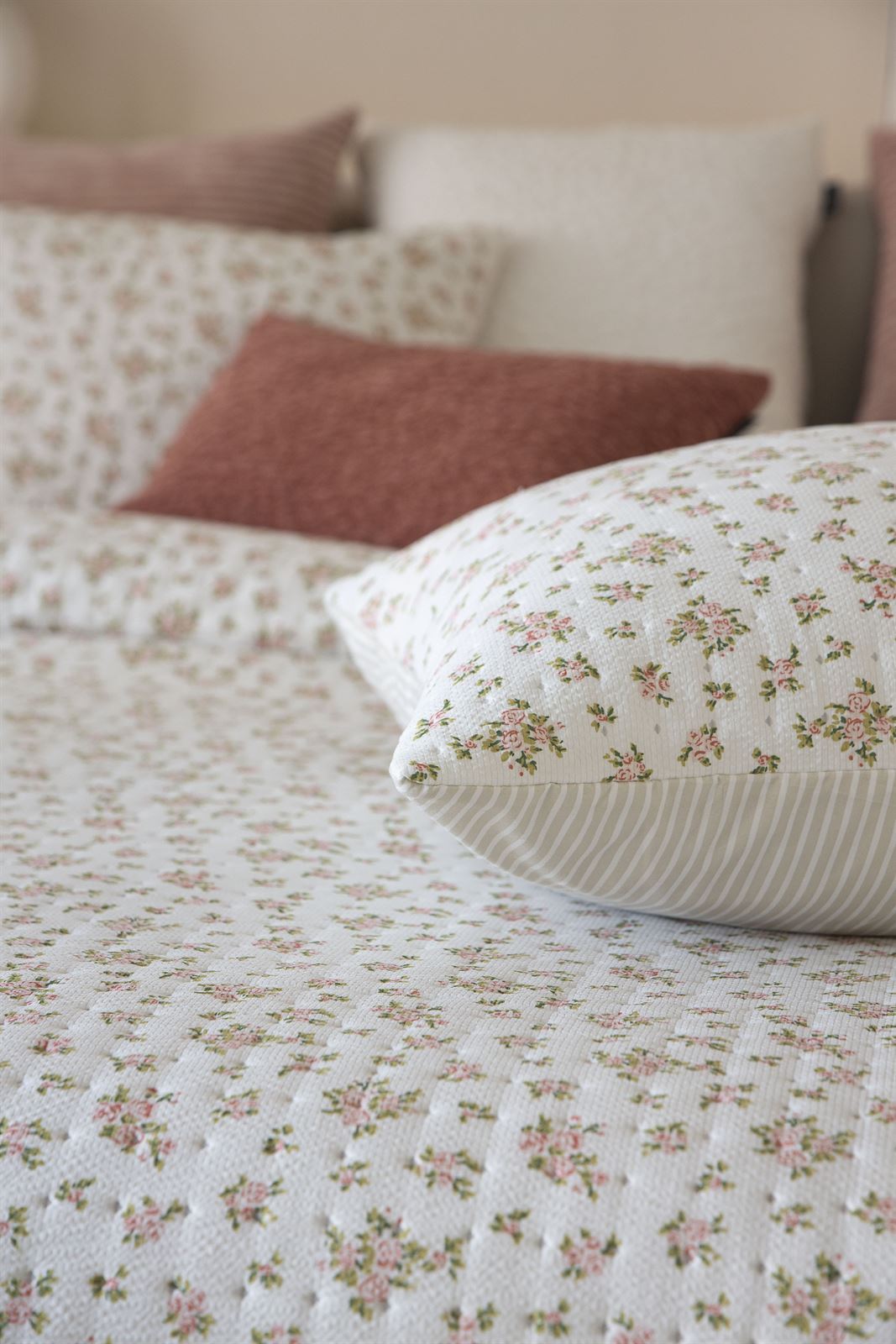 Bouti Niza Reversible - Imagen 2